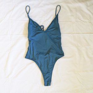 O'Neill one piece 🌊🌺